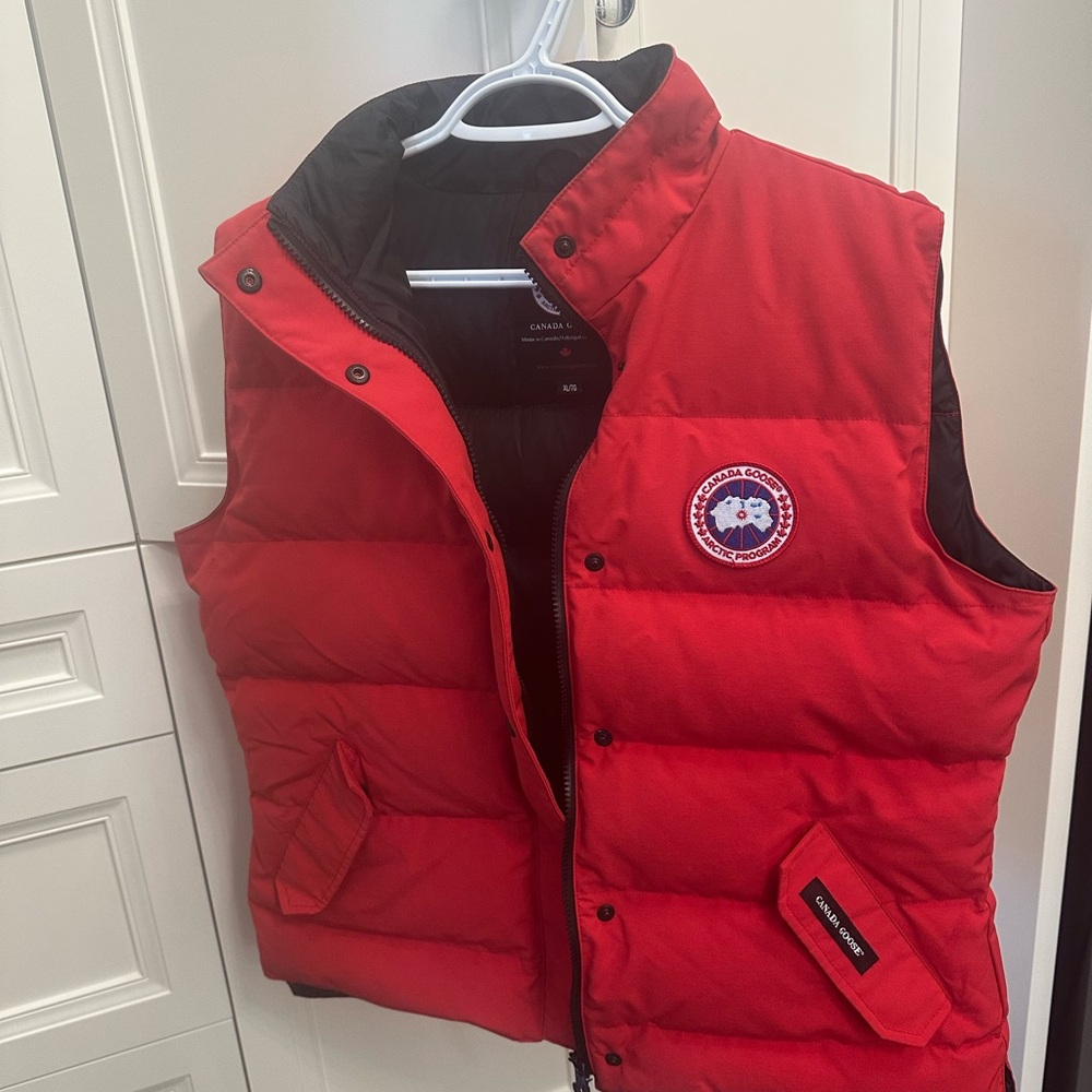 Canada Goose Unisex Bold Red Down Vest